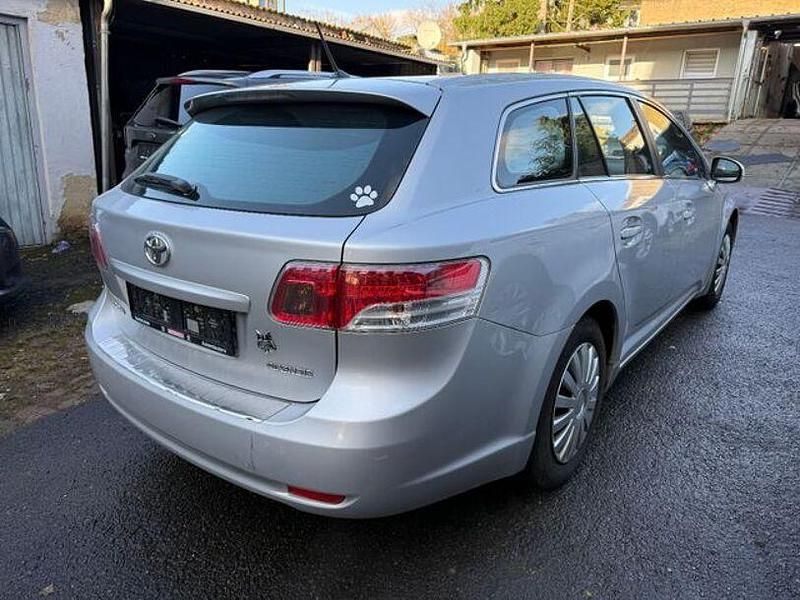 Gebraucht Toyota Avensis Edition 147 PS (108 kW) 2012 Andere Limousine