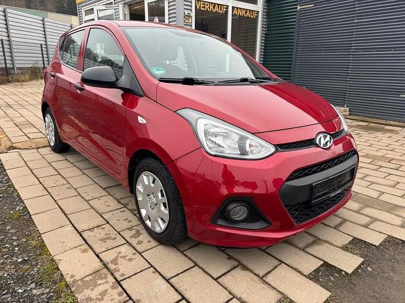 Rot Gebraucht 2014 Hyundai i10 Classic Kleinwagen | 4.450 € (Fairer Preis) - Bild 1/4