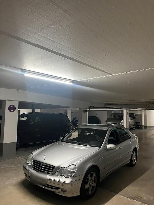 Silber Gebraucht 2002 Mercedes C320 Avantgarde Limousine | 3.500 € (Fairer Preis) - Bild 1/4
