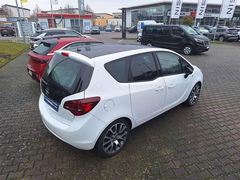 Gebraucht Opel Meriva Color Edition 120 PS (88 kW) 2013 Weiß (casablancaweiß) Van / Kleinbus