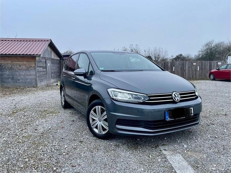 Grau Gebraucht 2016 VW Touran Van / Kleinbus | 12.800 € (Guter Preis) - Bild 1/4
