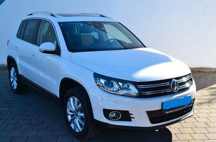Weiß Gebraucht 2013 VW Tiguan Sportline SUV | 12.200 € (Etwas zu teuer) - Bild 1/4