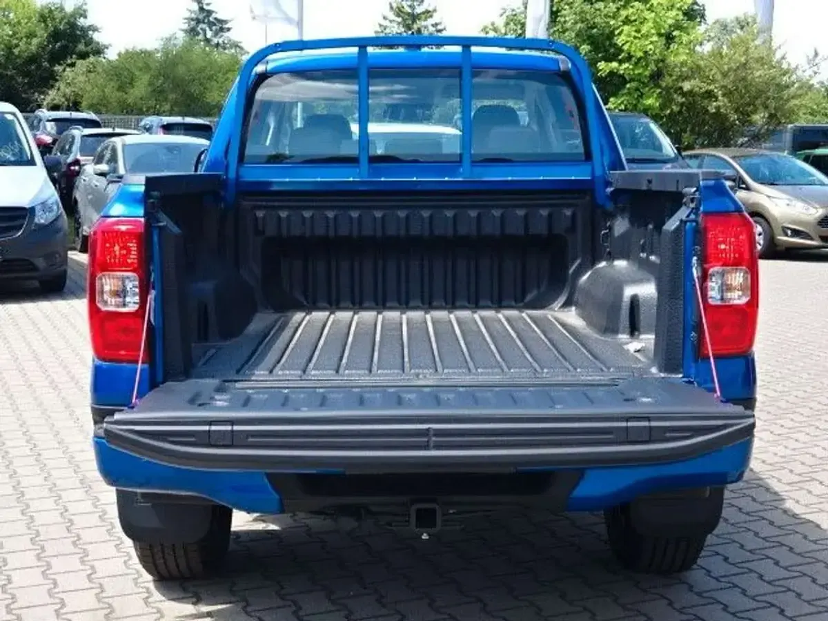 Nowe Ford Ranger XLT 170 KM (125 kW) 2025 Niebieski Pickup
