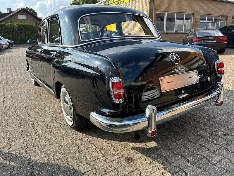 Gebraucht Mercedes 219 90 PS (66 kW) 1958 Schwarz Limousine
