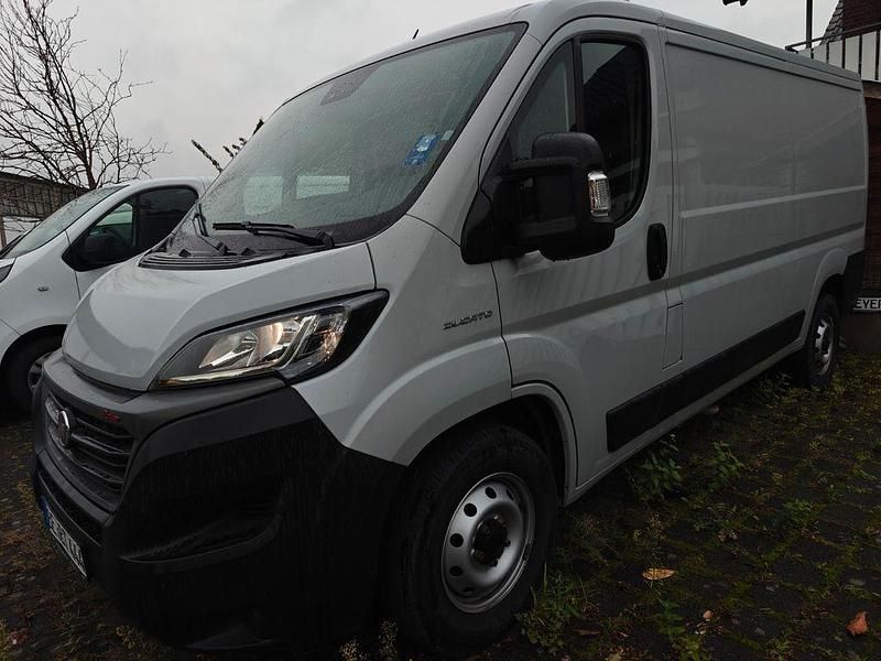 Grau Gebraucht 2021 Fiat Ducato Van | 21.700 € (Fairer Preis) - Bild 1/4