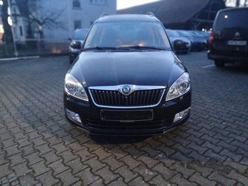 Gebraucht Skoda Roomster Plus Edition 86 PS (63 kW) 2011 Schwarz Van / Kleinbus