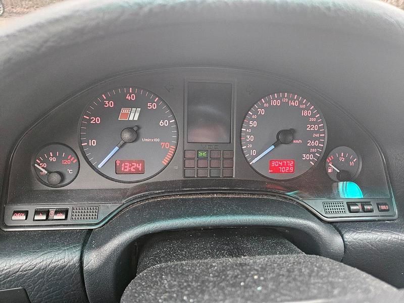 Gebraucht Audi S8 340 PS (250 kW) 1998 Blau Limousine