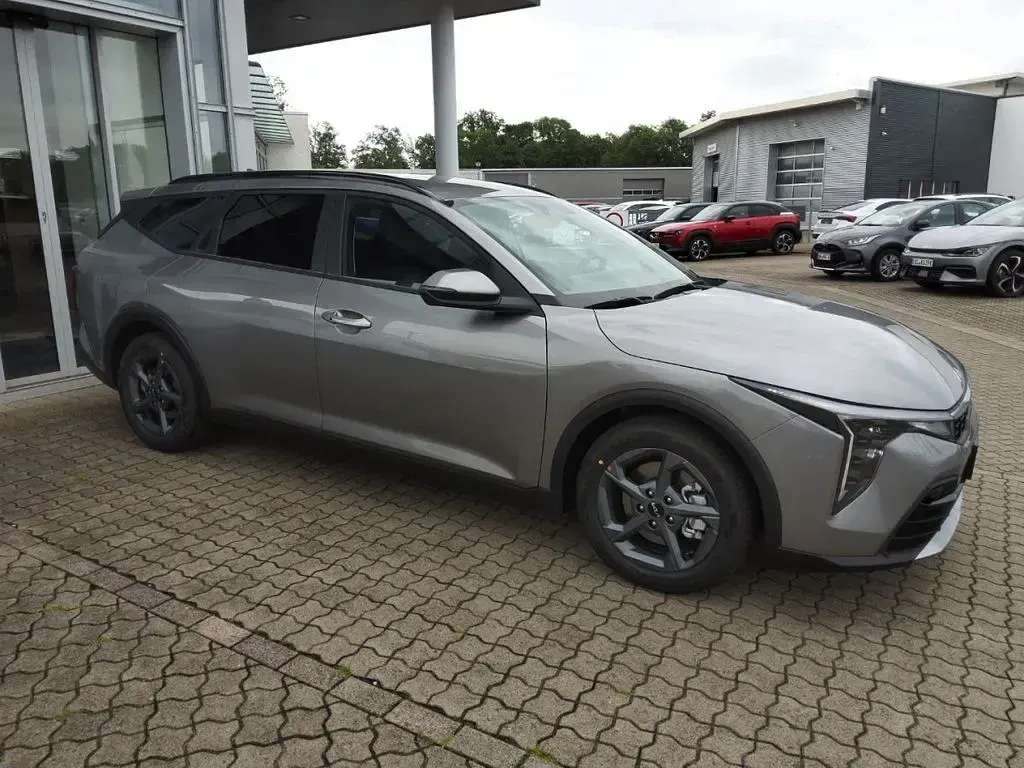 Neu Kia K4 Comfort 150 PS (110 kW) 2026 Stahlgrau metallic Kombi