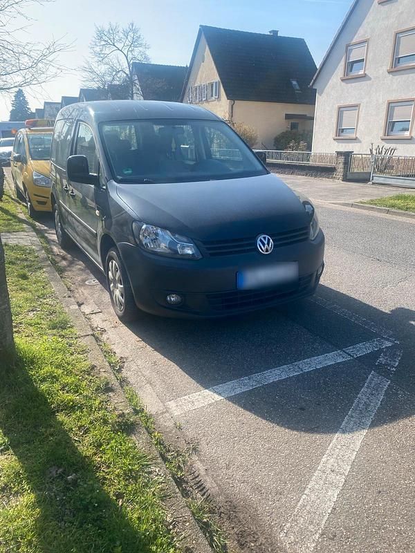 Gebraucht VW Caddy 75 PS (55 kW) 2011 Schwarz Van / Kleinbus