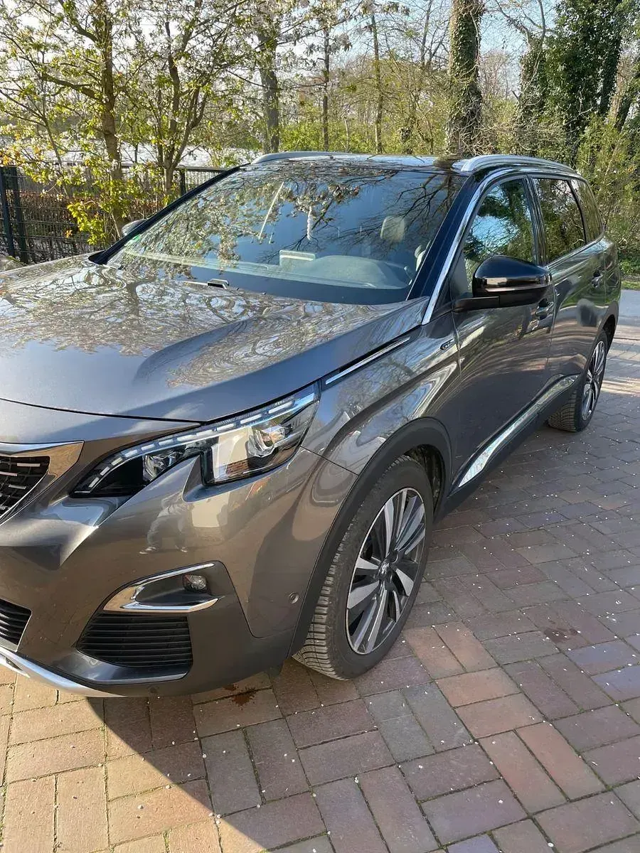 Gebraucht Peugeot 5008 GT 177 PS (130 kW) 2020 Grau SUV