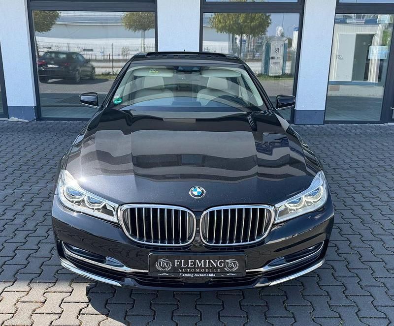 Gebraucht BMW 730 Performance 265 PS (194 kW) 2016 Schwarz Limousine
