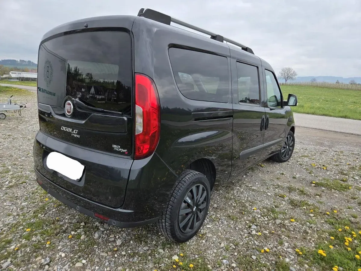Gebraucht Fiat Doblò 120 PS (88 kW) 2016 Schwarz Van / Kleinbus