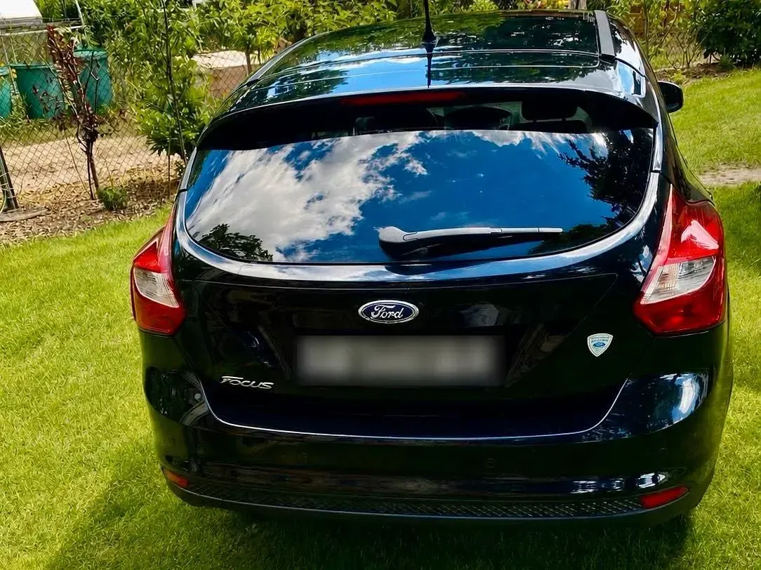 Gebraucht Ford Focus 115 PS (84 kW) 2013 Schwarz Limousine