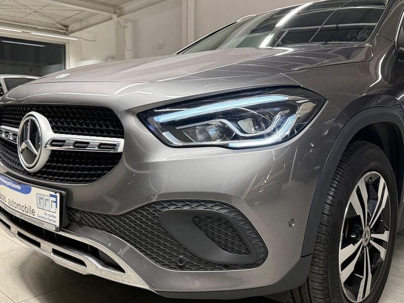 Gebraucht Mercedes GLA250 160 PS (117 kW) 2021 Grau SUV
