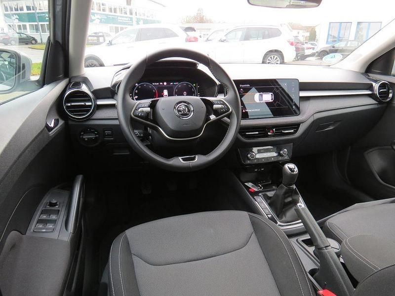 Gebraucht Skoda Fabia Selection 95 PS (69 kW) 2024 Silber Limousine