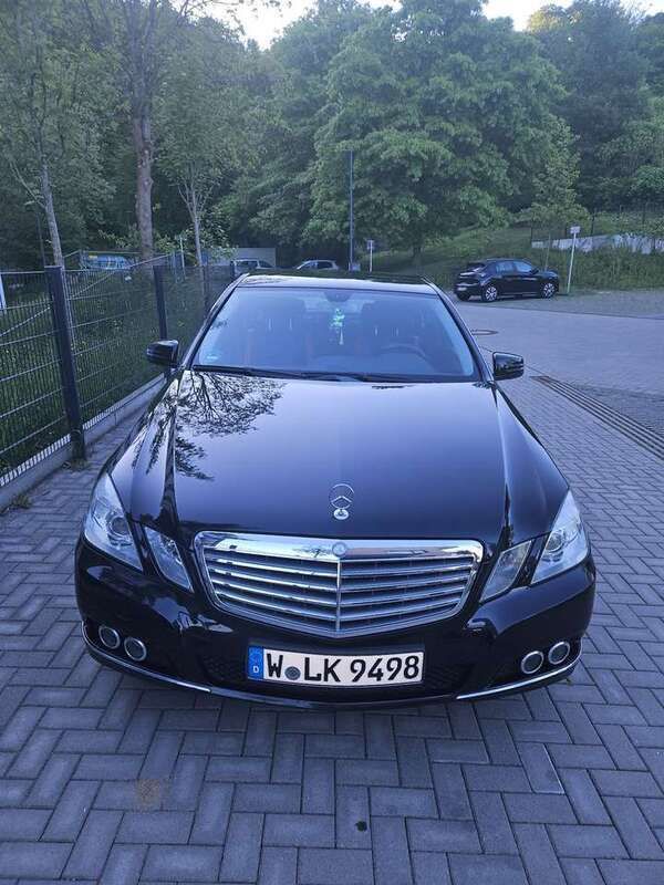 Gebraucht 2009 Mercedes 220 | 12.000 € - Bild 1/4