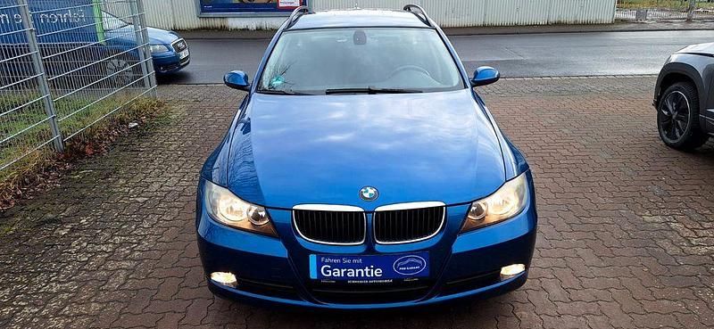 Gebraucht BMW 320 150 PS (110 kW) 2006 Blau Kombi