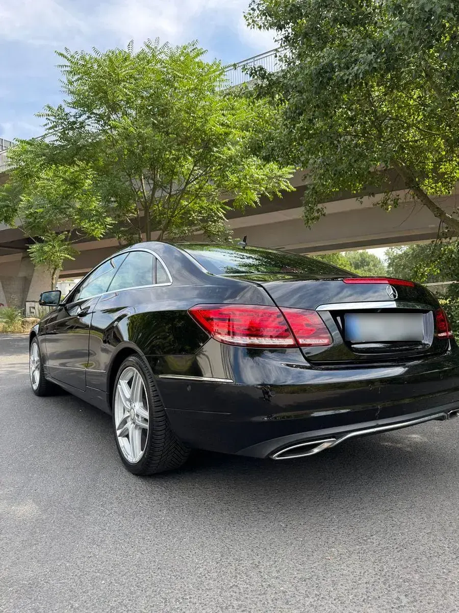 Gebraucht Mercedes E350 258 PS (189 kW) 2014 Schwarz Coupé