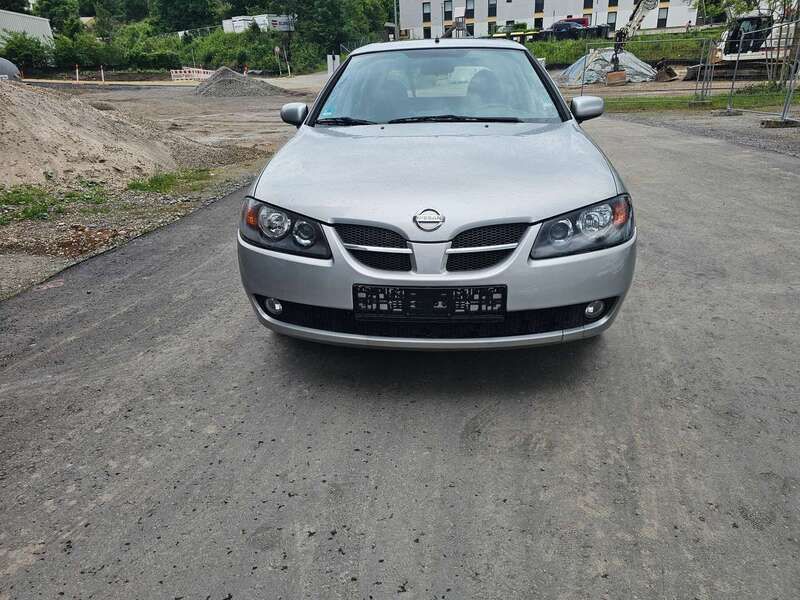 Silver (m) Gebraucht 2005 Nissan Almera Acenta+ Kleinwagen | 2.250 € (Guter Preis) - Bild 1/4