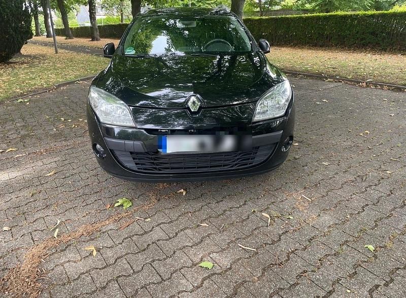 Schwarz Gebraucht 2013 Renault Mégane GrandTour Kombi | 2.999 € (Fairer Preis) - Bild 1/4