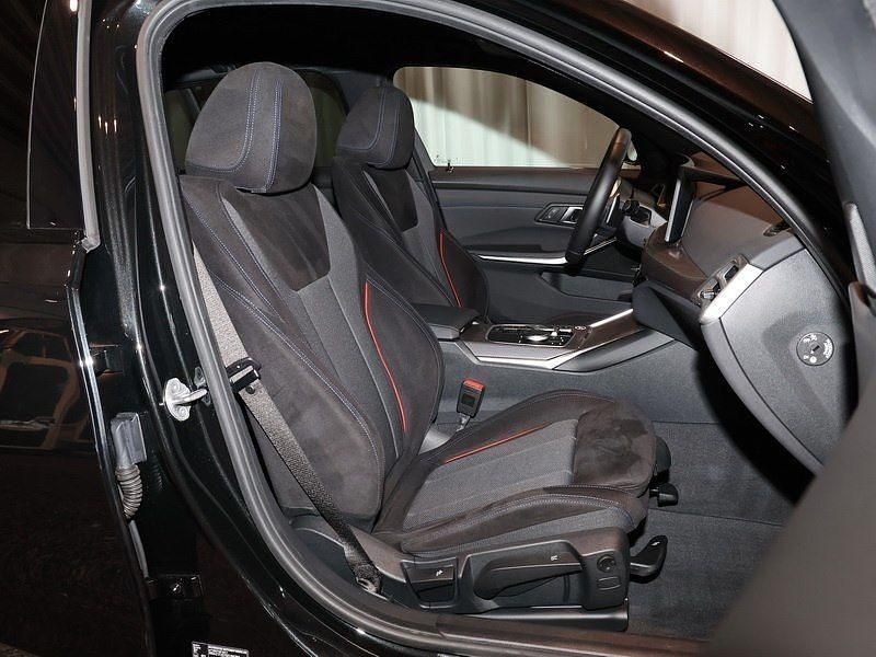 Gebraucht BMW 320 M Sport 190 PS (139 kW) 2025 Schwarz Limousine
