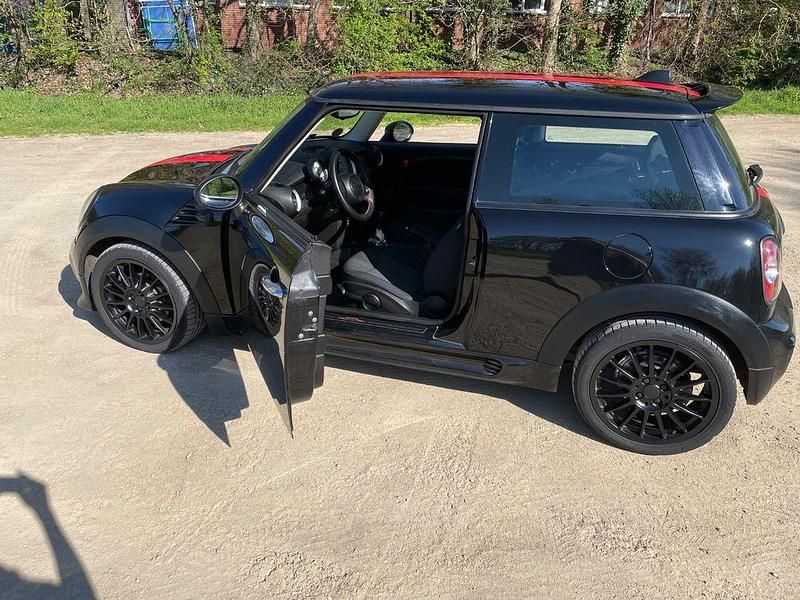 Gebraucht Mini ONE 75 PS (55 kW) 2013 Schwarz Kleinwagen