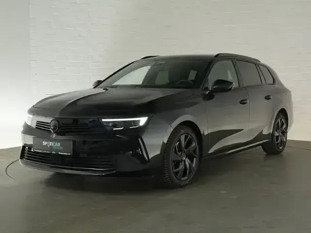 Gebraucht Opel Astra 131 PS (96 kW) 2025 Schwarz Kleinwagen