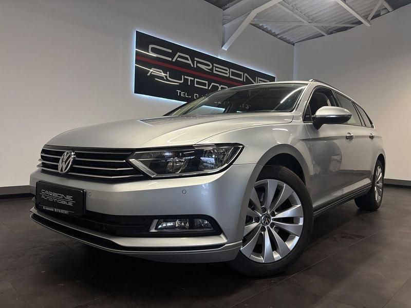 Silber Gebraucht 2016 VW Passat Trendline Kombi | 11.900 € (Fairer Preis) - Bild 1/4