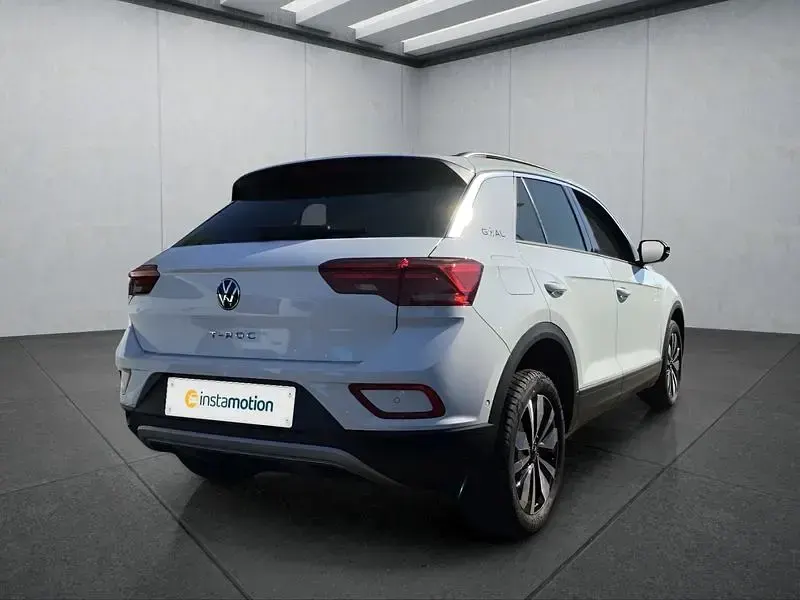 Usado VW T-Roc 116 HP (85 kW) 2025 Branco SUV
