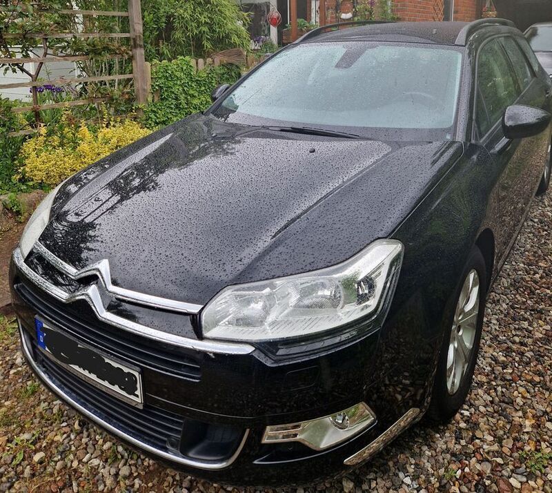Schwarz Gebraucht 2013 Citroën C5 Tendance Kombi | 5.700 € (Guter Preis) - Bild 1/4