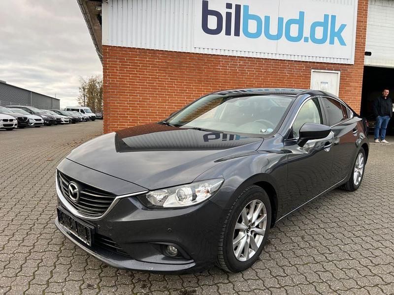 Grau Gebraucht 2013 Mazda 6 Center-Line Limousine | 6.999 € (Fairer Preis) - Bild 1/4