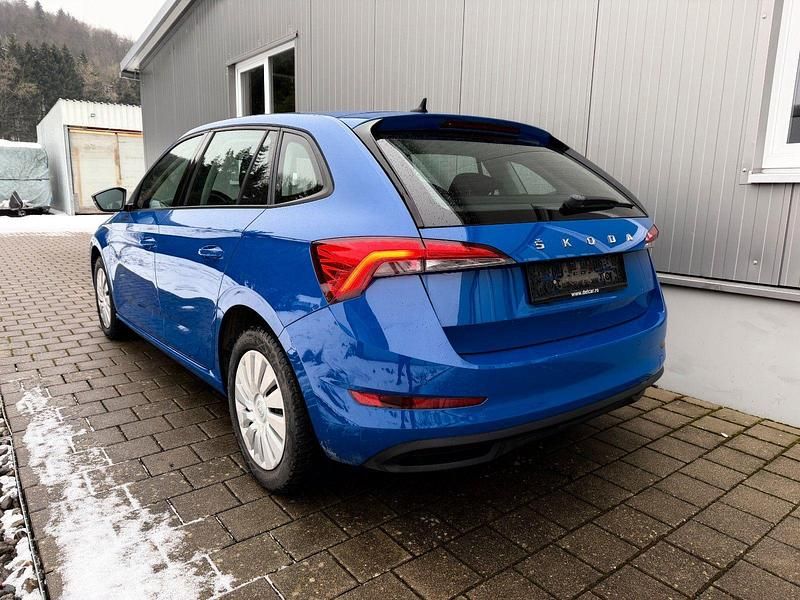 Gebraucht Skoda Scala Ambition 116 PS (85 kW) 2020 Blau Kleinwagen