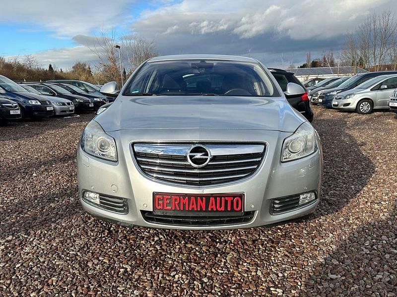Gebraucht Opel Insignia Innovation 131 PS (96 kW) 2011 Silber Limousine