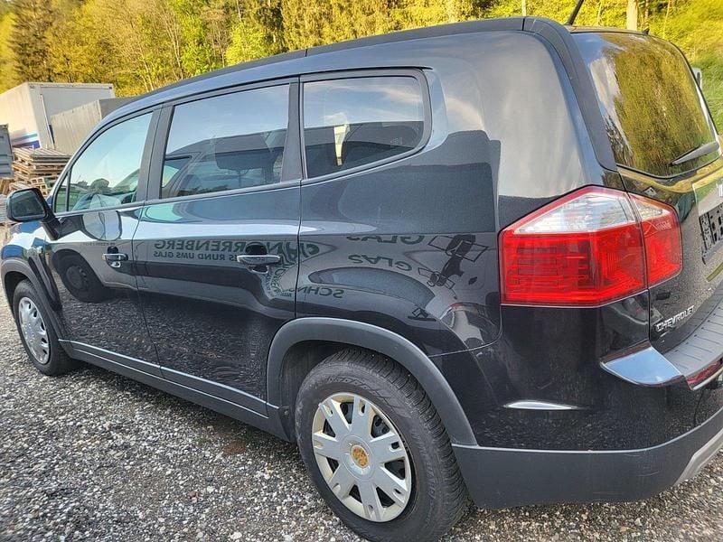 Schwarz Gebraucht 2012 Chevrolet Orlando Kombi | 3.999 € (Guter Preis) - Bild 1/4