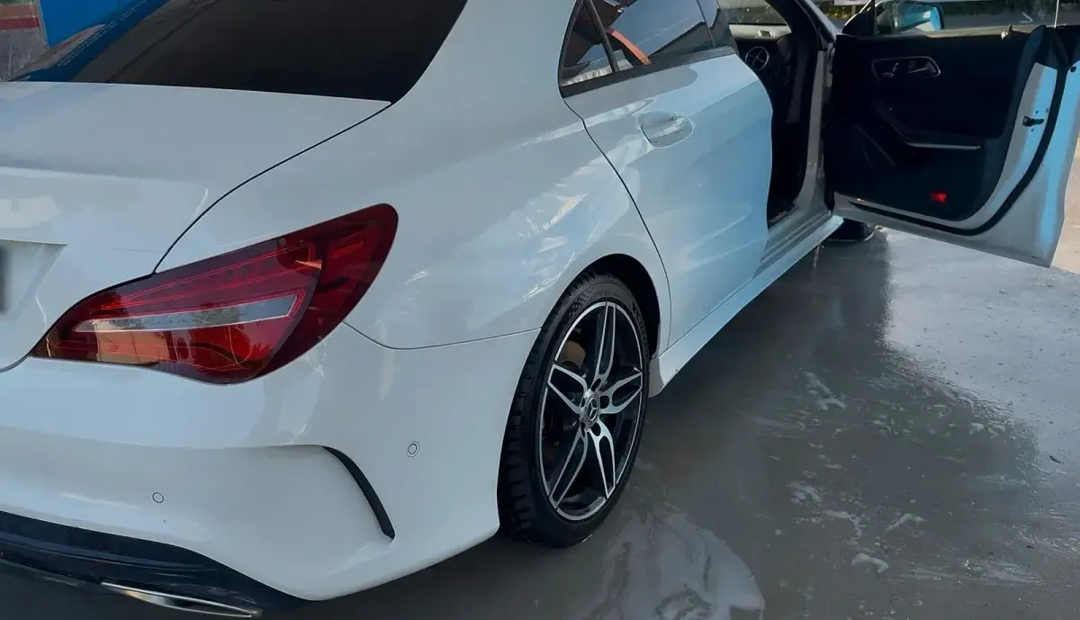 Gebraucht Mercedes CLA220 190 PS (139 kW) 2019 Weiß Limousine