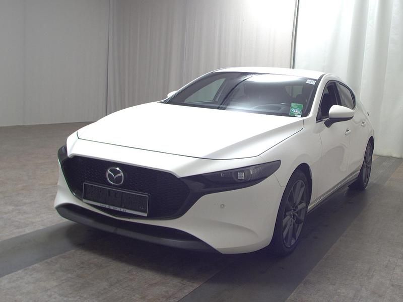 Gebraucht Mazda 3 Selection 122 PS (89 kW) 2022 Arctic white Limousine