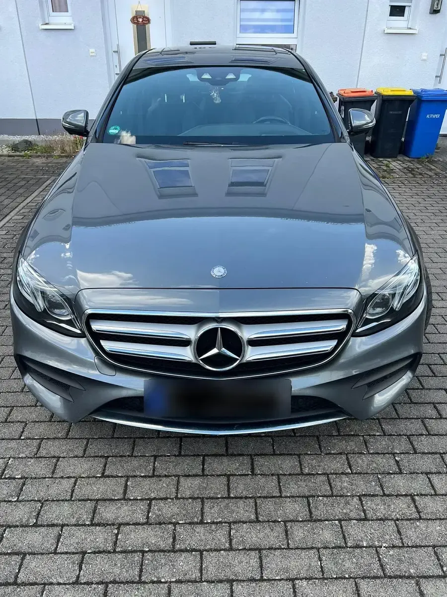Gebraucht Mercedes E220 194 PS (142 kW) 2016 Grau Limousine