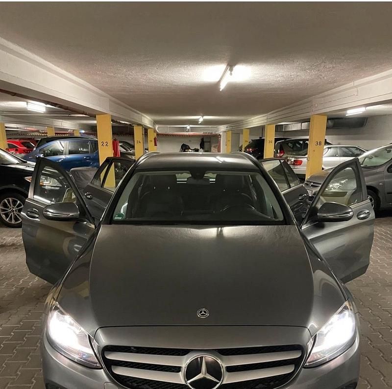 Grau Gebraucht 2019 Mercedes C200 Kombi | 23.900 € (Fairer Preis) - Bild 1/4