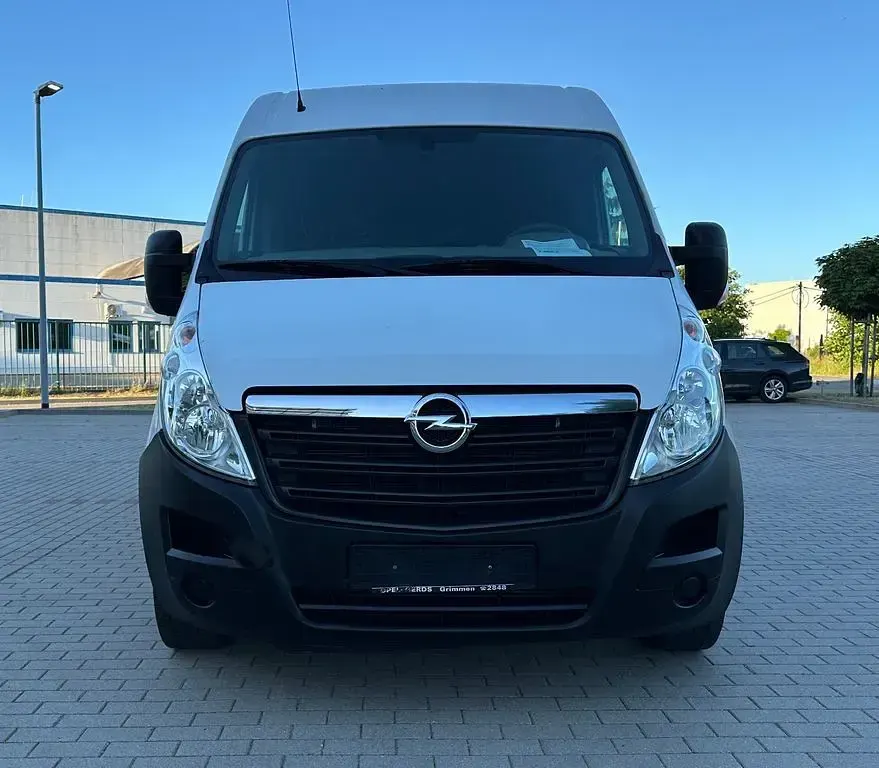 Gebraucht Opel Movano 145 PS (106 kW) 2017 Weiß Van / Kleinbus