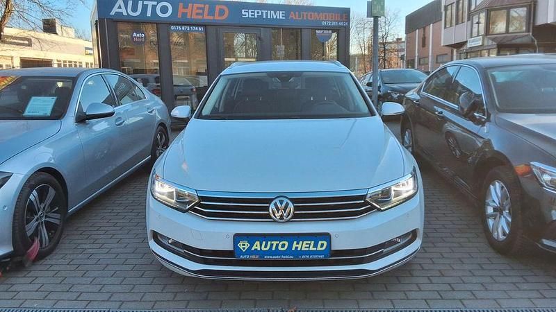 Gebraucht VW Passat Highline 150 PS (110 kW) 2018 Weiß Kombi