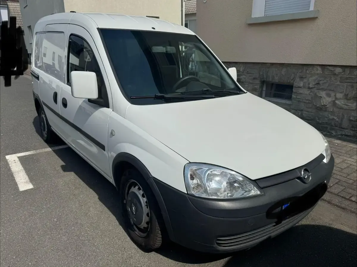 Occasion Opel Combo 75 ch (55 kW) 2011 Blanc Monospace