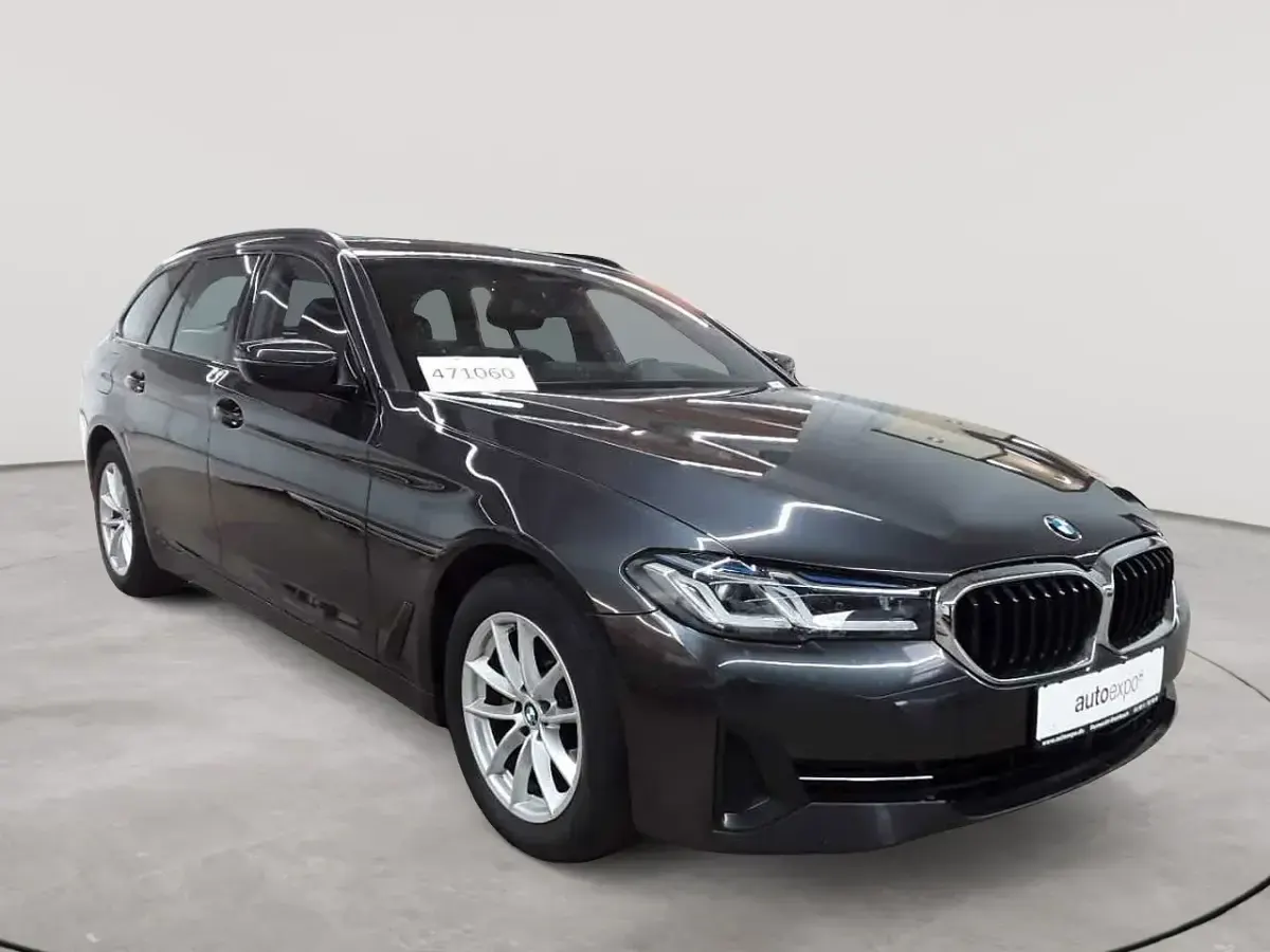 Gebraucht BMW 520 Sport Line 190 PS (139 kW) 2023 Limousine
