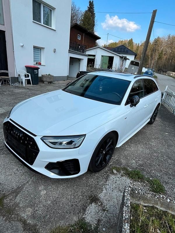 Second-hand Audi A4 Basis 150 CP (110 kW) 2020 Alb Break