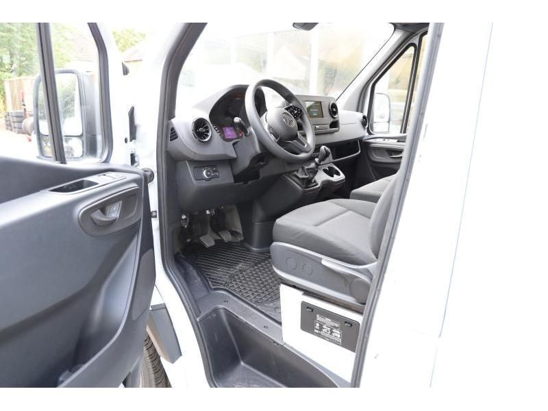 Gebraucht Mercedes Sprinter 150 PS (110 kW) 2023 Weiß Van