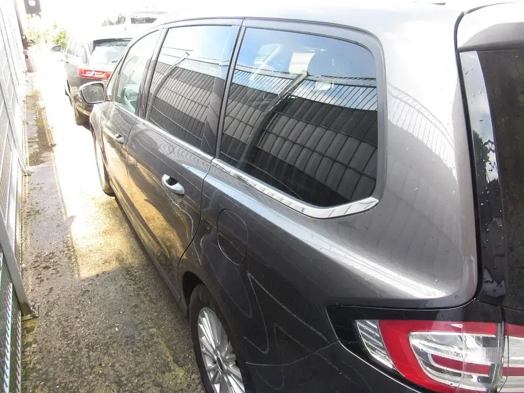 Gebraucht Ford Galaxy Titanium 209 PS (153 kW) 2016 Grau Van / Kleinbus