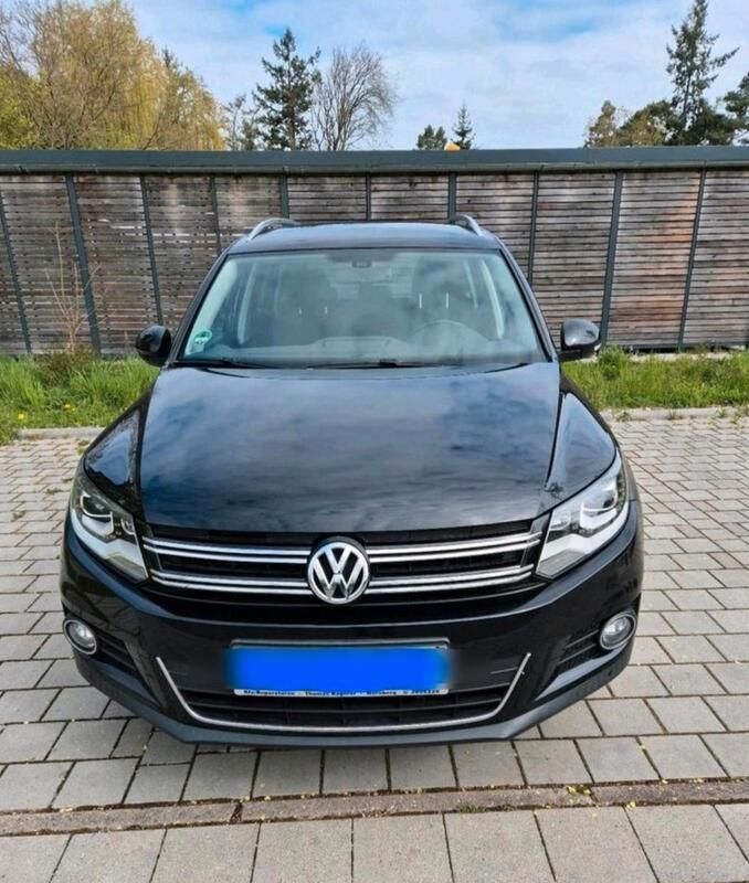 Schwarz Gebraucht 2025 VW Tiguan Sportline SUV | 13.500 € - Bild 1/4