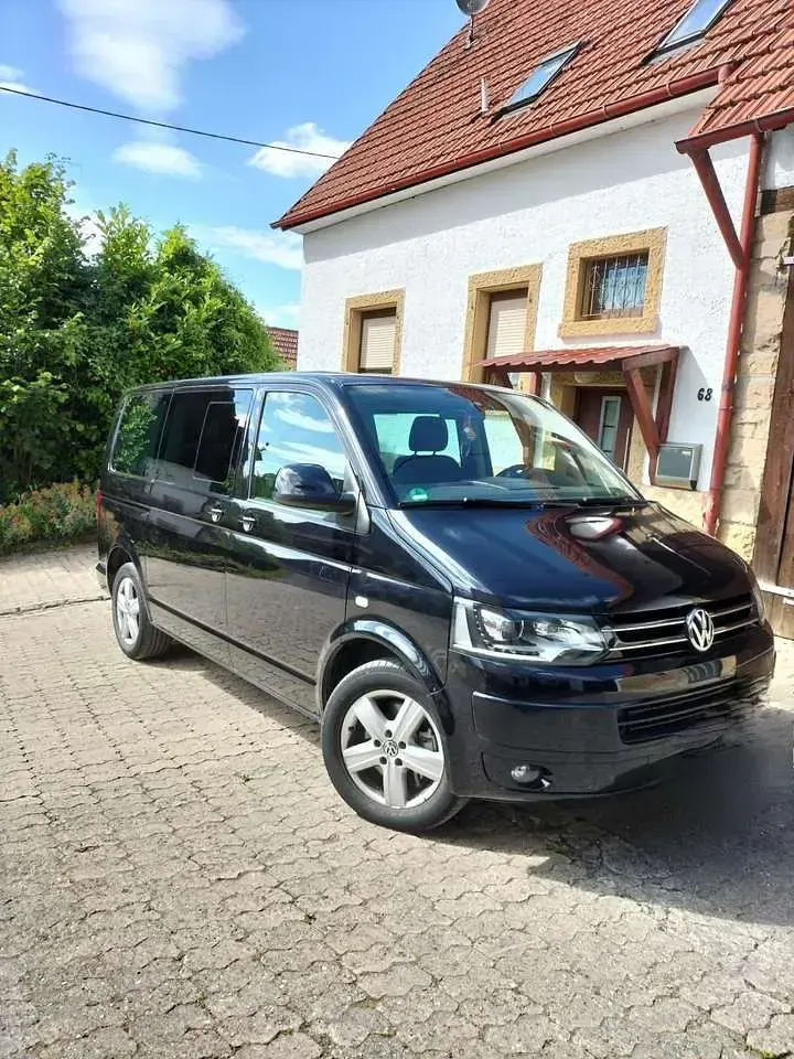 Gebraucht VW Multivan Comfortline 179 PS (131 kW) 2015 Schwarz Van / Kleinbus