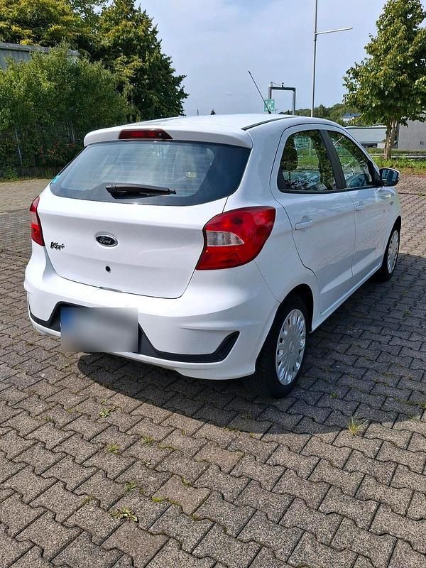 Gebraucht Ford Ka 52 PS (38 kW) 2019 Weiß Limousine