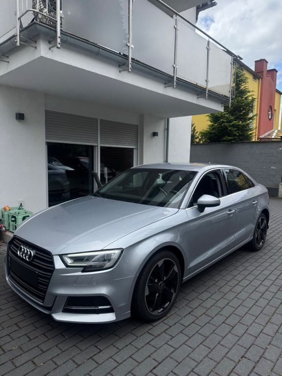 Silber Gebraucht 2016 Audi A3 Limousine | 14.500 € (Guter Preis) - Bild 1/4