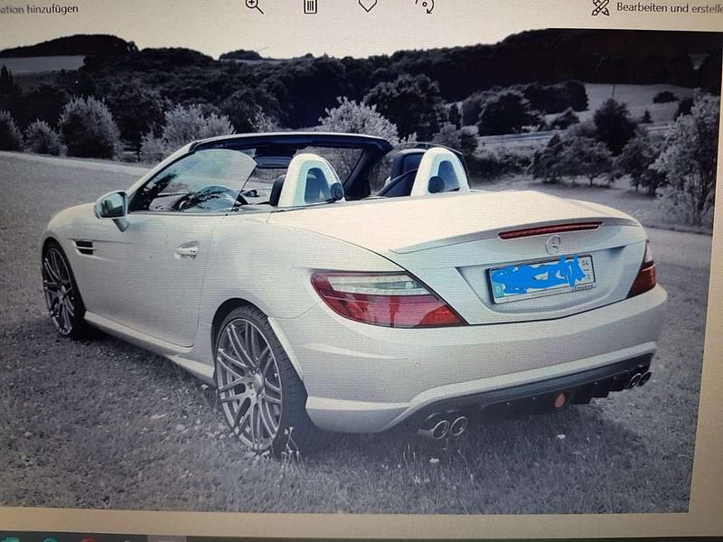 Gebraucht Mercedes SLK350 306 PS (225 kW) 2011 Silber Cabrio